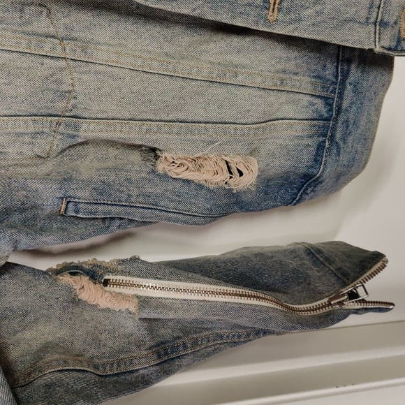 Dan Patrick Denim Jacket - Picture 5 of 9